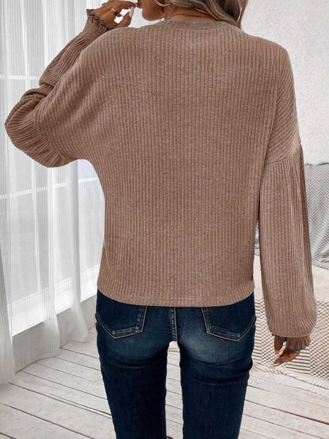 Online Exclusive: Ribbed Round Neck Lantern Sleeve Top