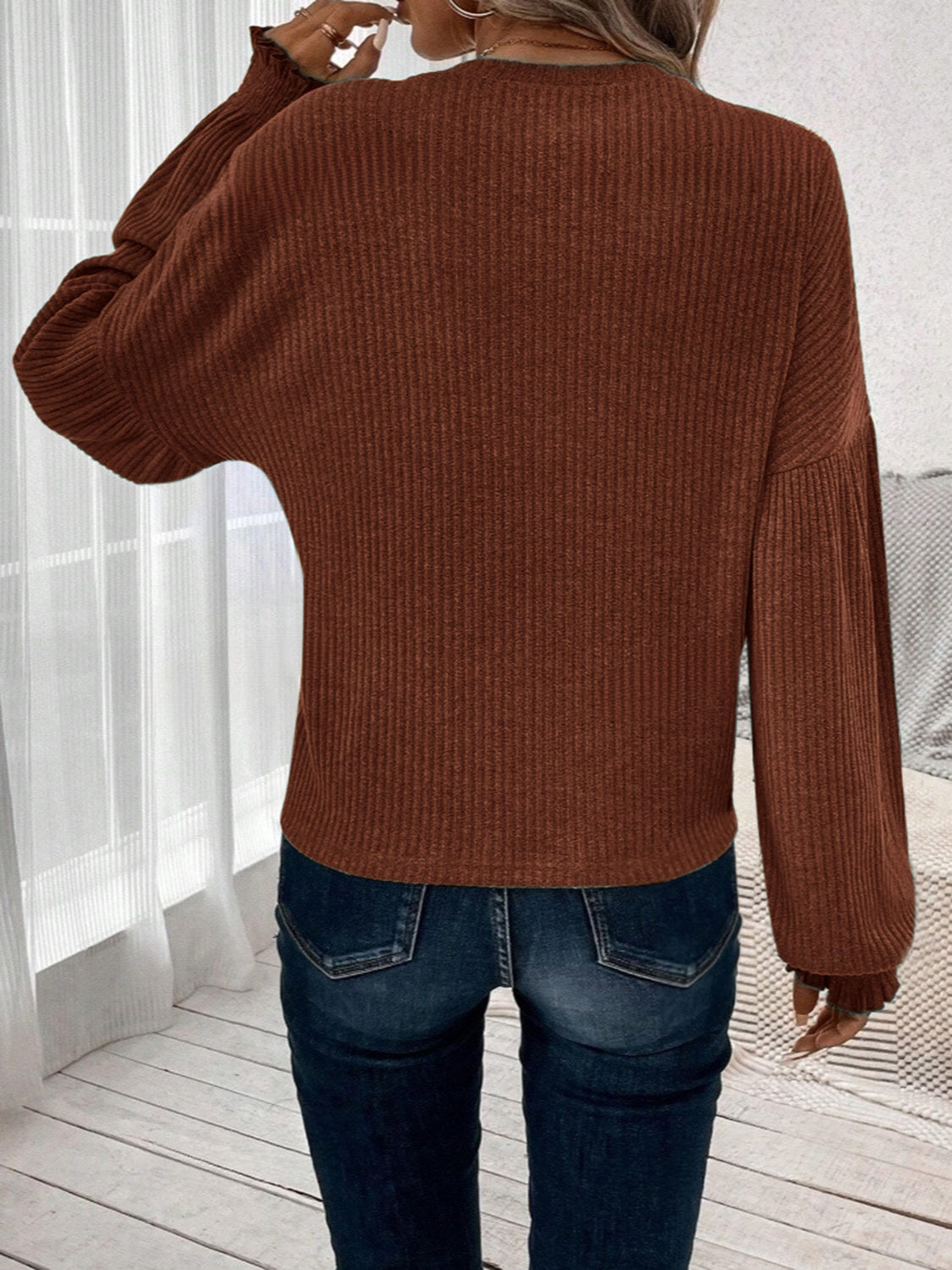 Online Exclusive: Ribbed Round Neck Lantern Sleeve Top