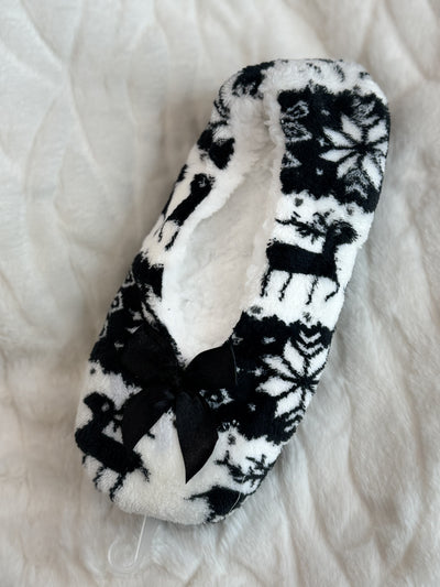 Snowflake & Reindeer Fleece Lounge Slipper Socks