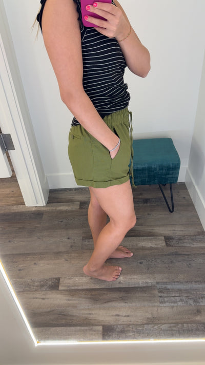 Mid Rise Linen Shorts