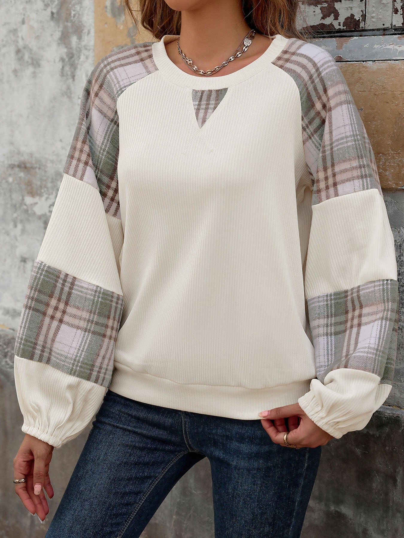 Online Exclusive: Plaid Round Neck Long Sleeve