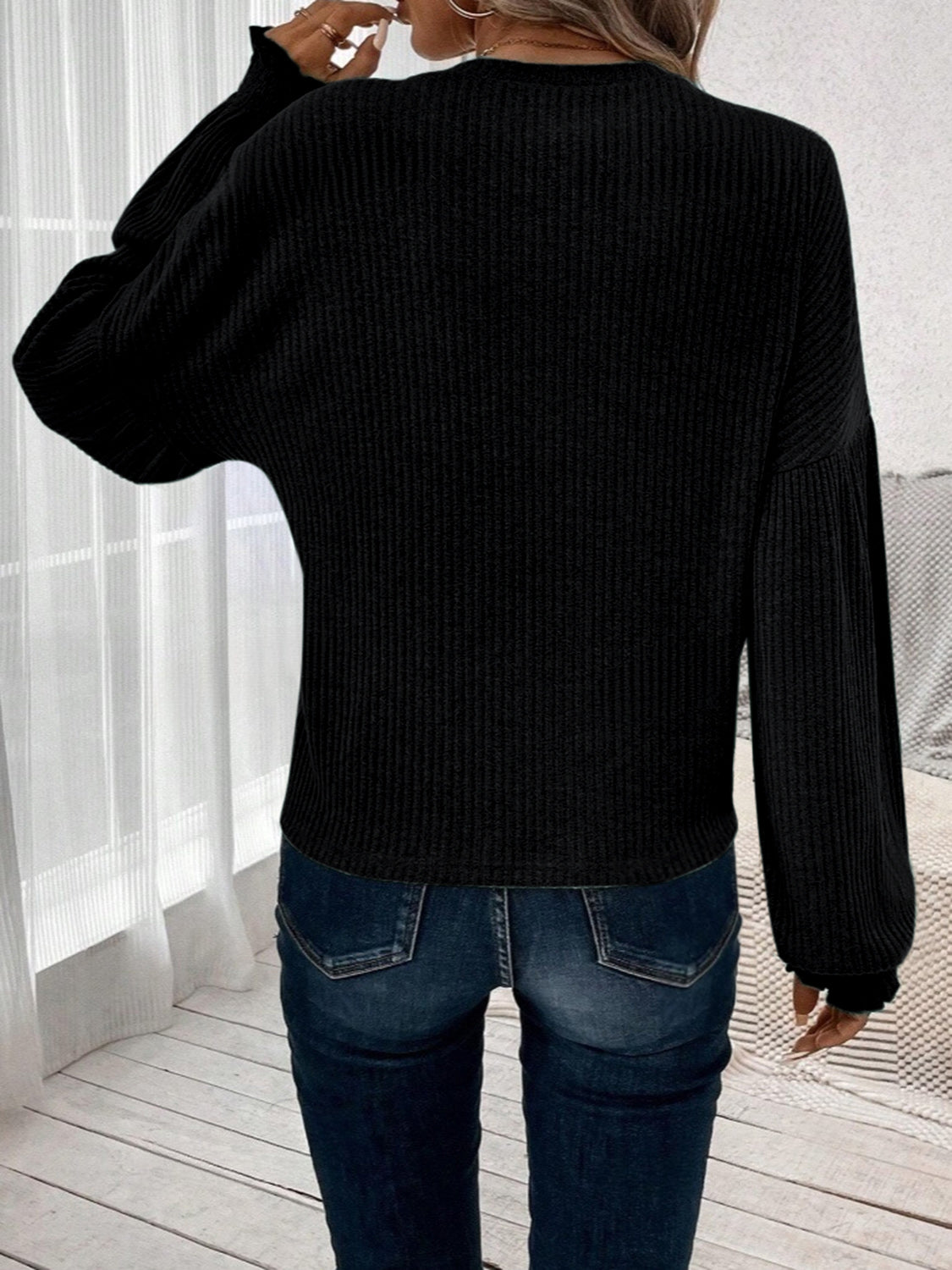 Online Exclusive: Ribbed Round Neck Lantern Sleeve Top